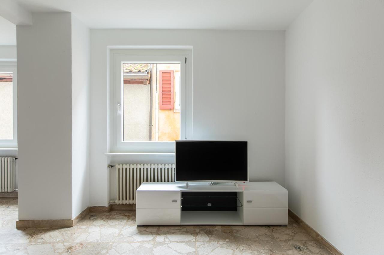 Rose Apartment By Quokka 360 - Refined Two-Bedroom Apartment With Garden Лугано Экстерьер фото